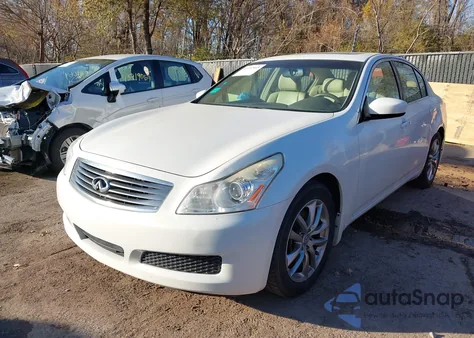 2009 Infiniti G37 Journey z USA, uszkodzony, nr VIN JNKCV61E99M013622